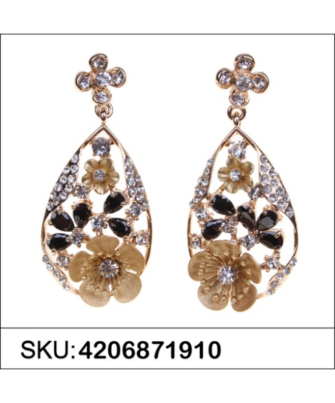 Luxurious Cubiczirconia Flower Drop Earrings Luxurious Cubiczirconia Flower Drop Earrings